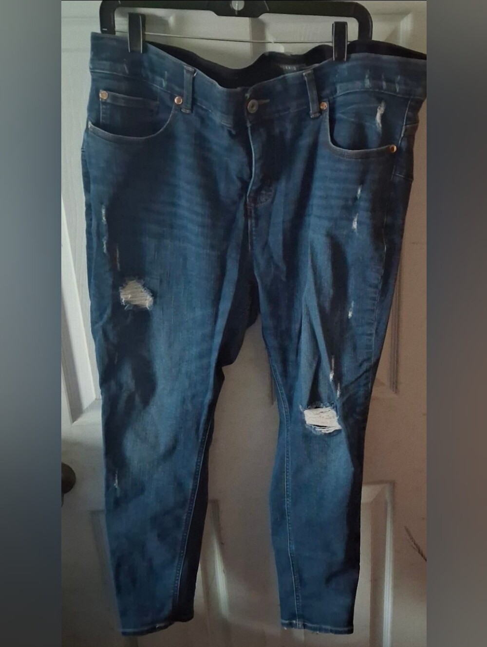 Torrid - Feel The Fit Bombshell Skinny Premium Stretch Womens Jeans. Size 20S